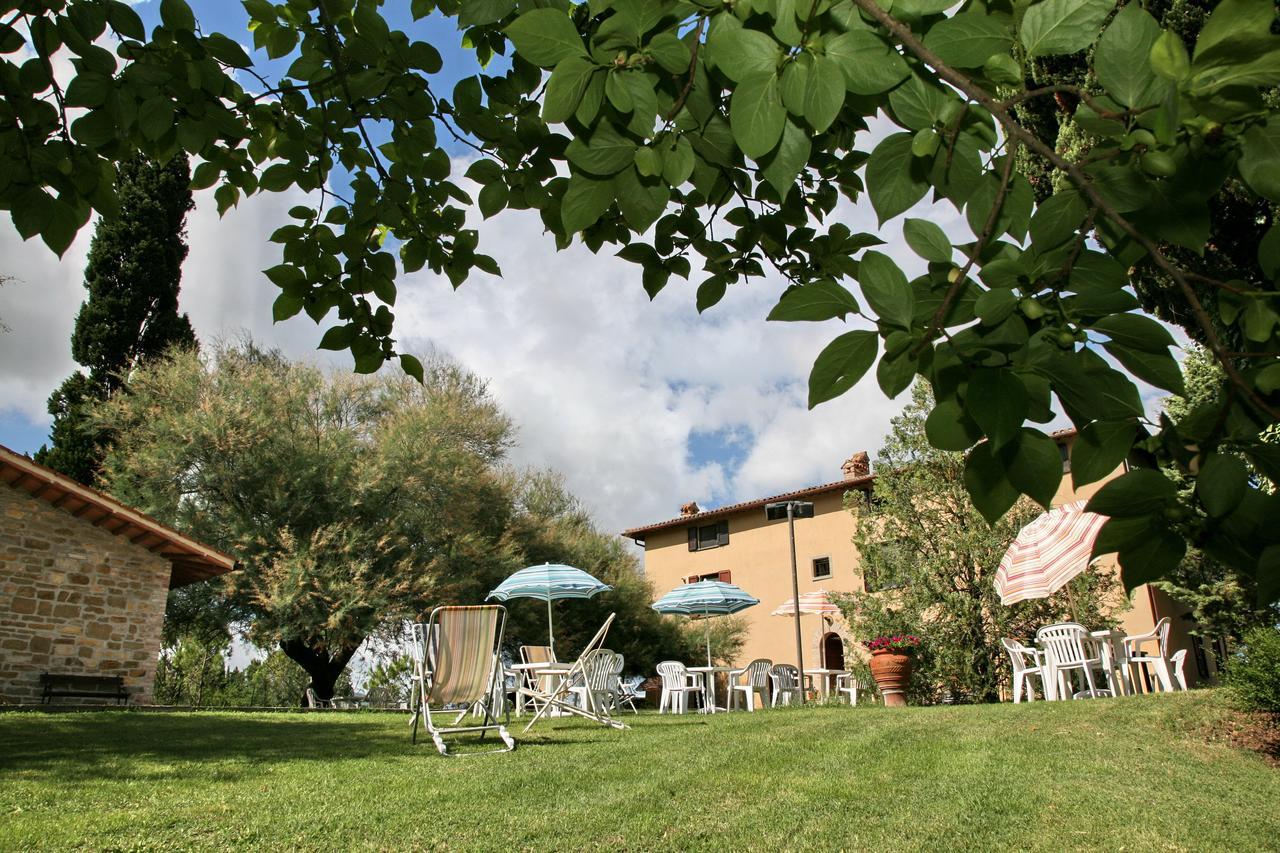 Agriturismo Villa Mozart Nel Verde Gubbio Luaran gambar