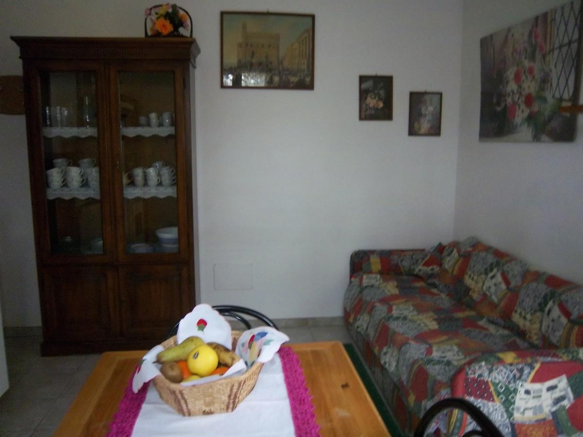 Agriturismo Villa Mozart Nel Verde Gubbio Luaran gambar